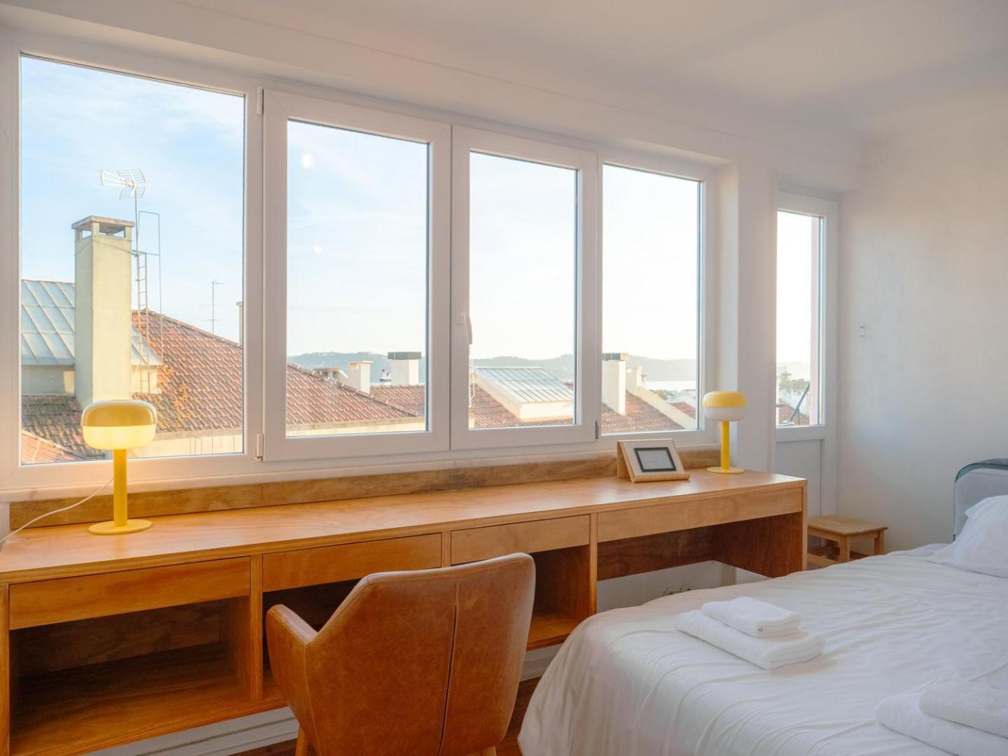 Luxurious Loft : Bridge-view Rooftop | By Airnest Lissabon